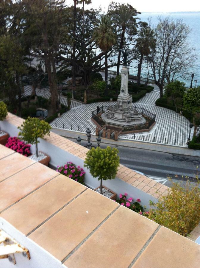 Calderon De La Barca Apartment Кадис Екстериор снимка